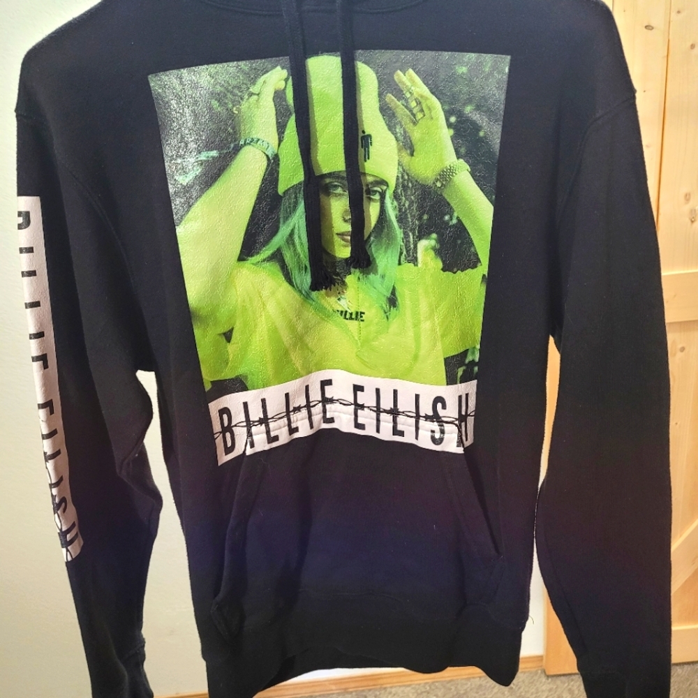 The Perfect Hoodie Pacific & Co. Billie Eilish Hoodie Mens Small GUC Concert TEE